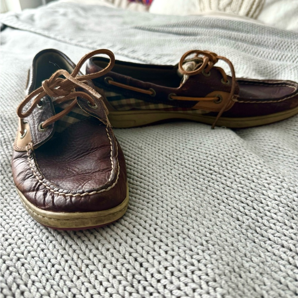 Sperrys size 8.